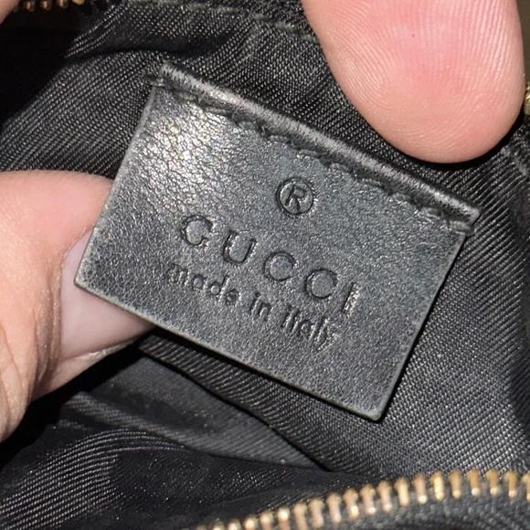 Gucci Guccissma leather embossed key chain coin wallet holder - Picture 8 of 10